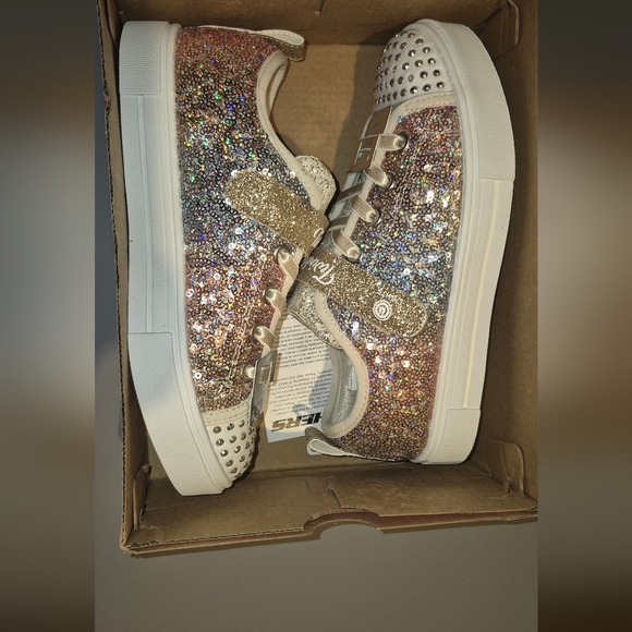 Twinkle Toes by Skechers - Girls Light Up Sneakers - Size 2- New - Picture 8 of 10